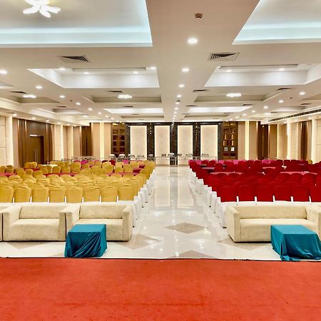 The Elite Lucknow Convention Hotel Exterior foto