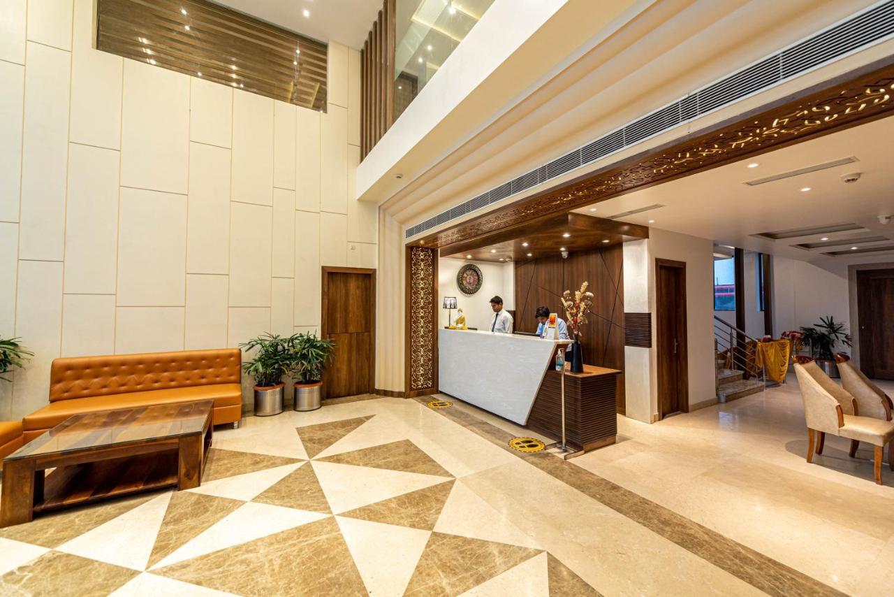 The Elite Lucknow Convention Hotel Exterior foto