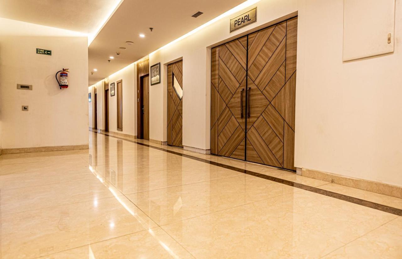 The Elite Lucknow Convention Hotel Exterior foto
